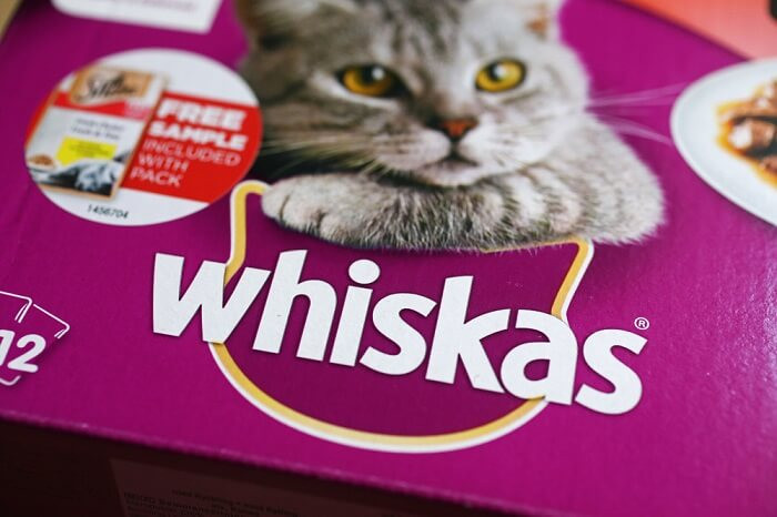  Whiskas dry food for adult cats